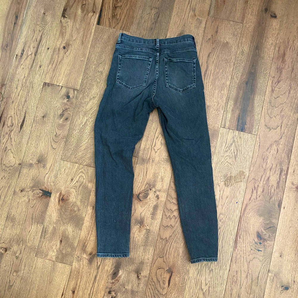 Everlane - High Rise Skinny Jean in black - size 26 / S